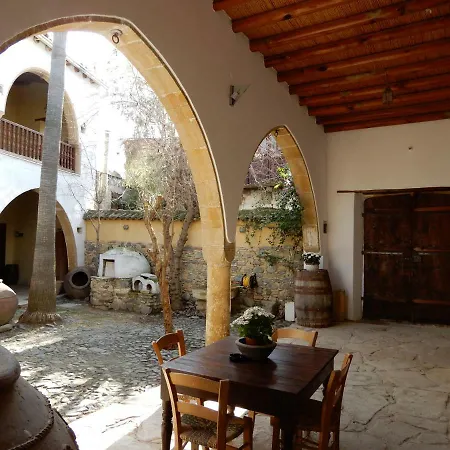 The Six Arches Mansion - The 